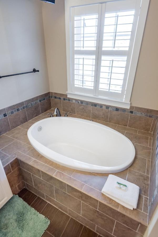 114 W Huron - Sand Castle - Saltwater Pool - Heated Upon Request Folly Beach Bagian luar foto